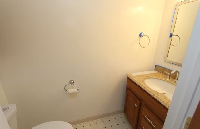 3242 Summerdale Ln Gallery 3