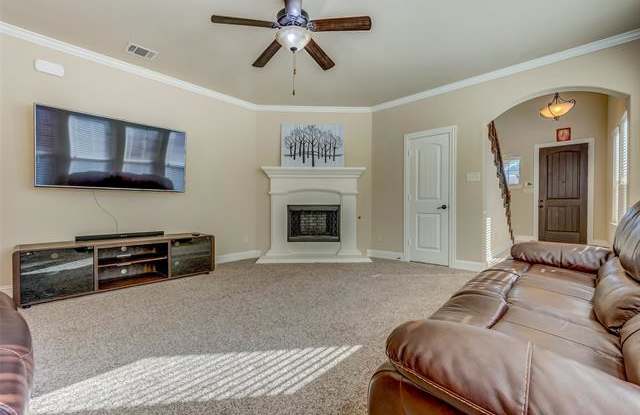 1520 Lauren Creek Lane Gallery 4