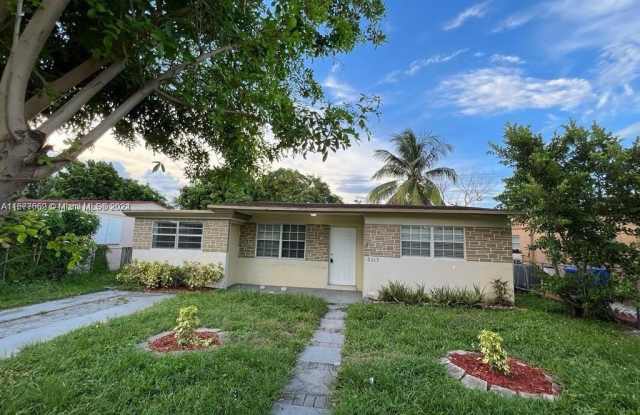 6117 Dawson St - 6117 Dawson Street, Hollywood, FL 33023