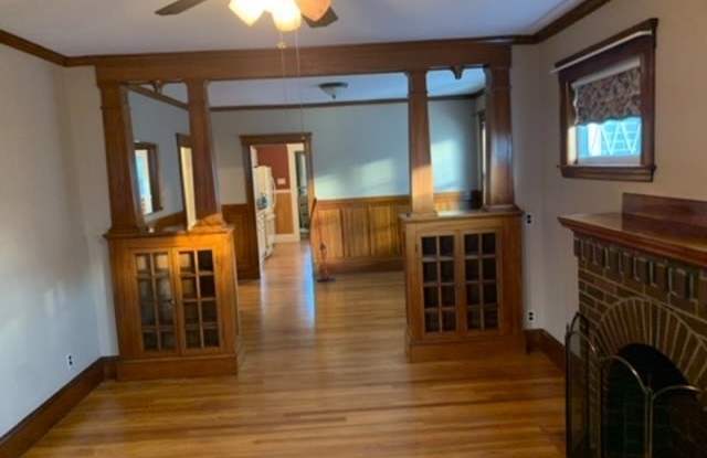 74 Bellevue Avenue Gallery 2