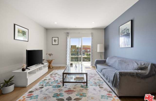 13337 Beach Ave unit: 406 photos photos