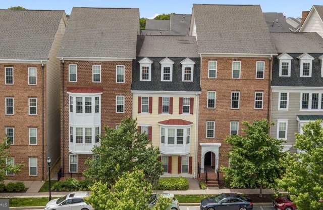 7674 MAPLE LAWN BLVD #52 photos photos