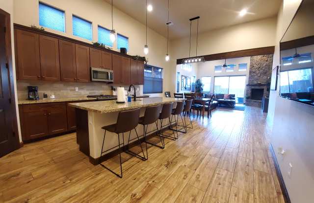 900 West Grand Canyon Avenue - 900 West Grand Canyon Avenue, Flagstaff, AZ 86001