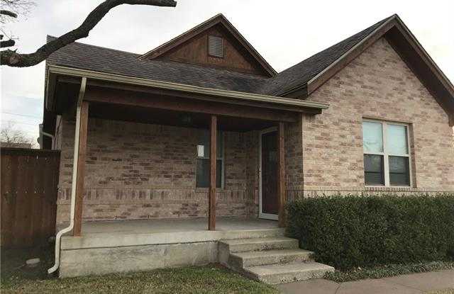 121 Walnut Creek Drive - 121 Walnut Creek Drive, Azle, TX 76020