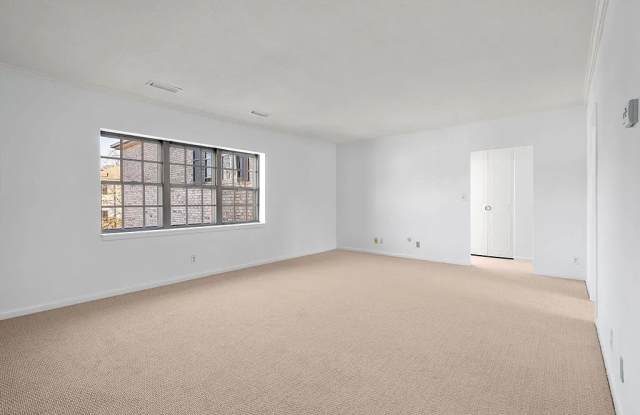 5 Lake Shore Ter Apt 3 Gallery 2