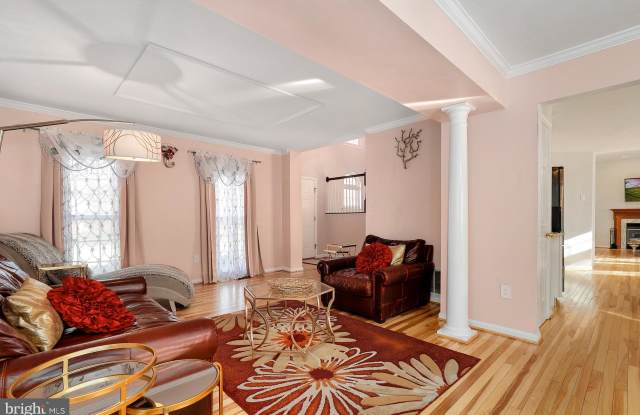 2037 BRIGADIER BOULEVARD Gallery 4