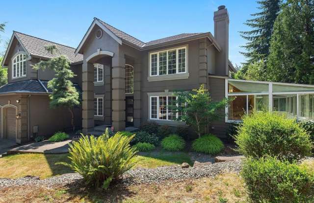 5 Bedroom Single Family Home in Lakemont Gallery 3