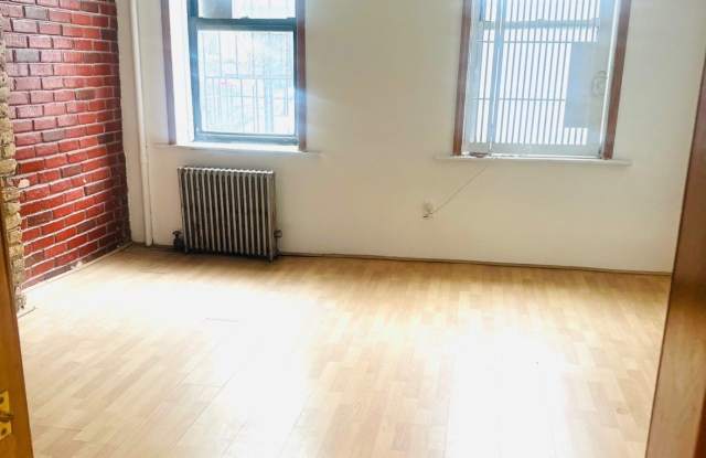 144 West 9th St photos photos