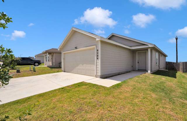 Beautiful Rental Home Located near 410 and Old Pearsall Rd. photos photos Beautiful Rental Home Located near 410 and Old Pearsall Rd. photos photos