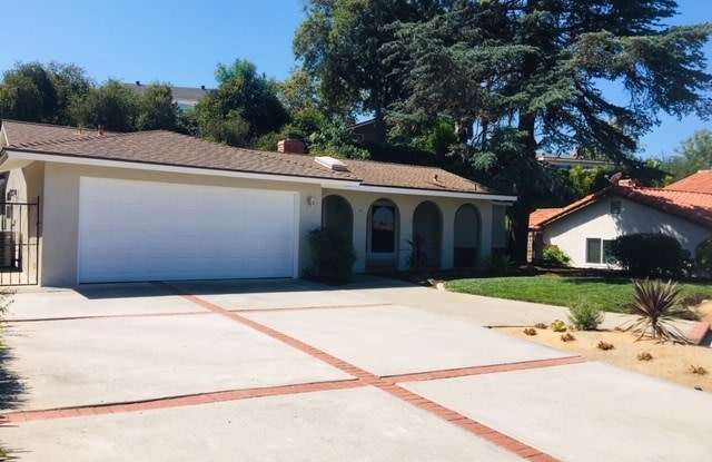 26726 Saddleback Drive Gallery 4