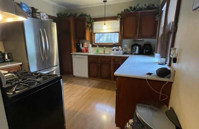4 Bedroom Single-Family Home in La Crosse with Garage, Central Air & In-Unit Laundry photos photos 4 Bedroom Single-Family Home in La Crosse with Garage, Central Air & In-Unit Laundry photos photos