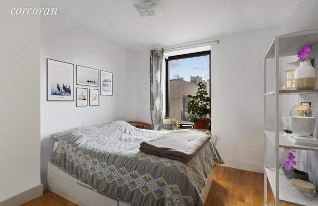 2066 Fifth Avenue Gallery 3