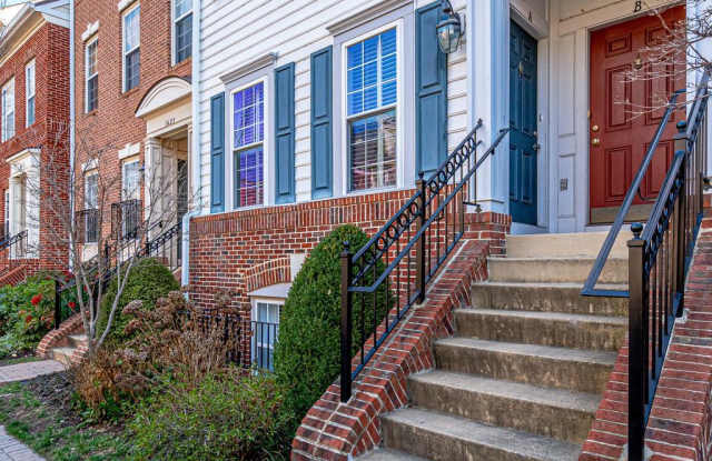 1621 HUNTING CREEK DRIVE Gallery 2