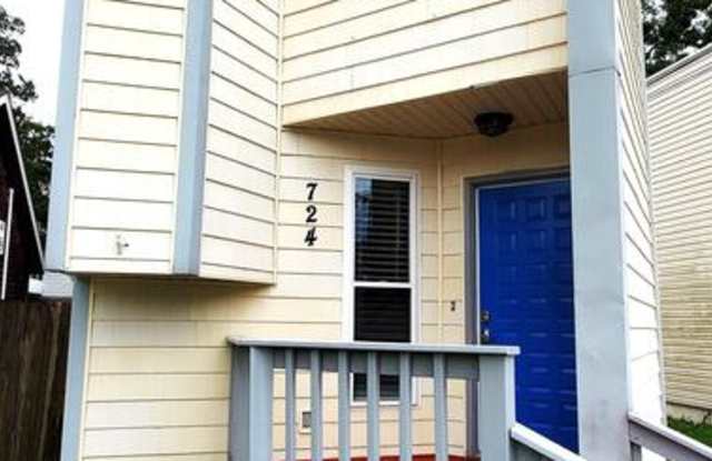 724 Carolina Avenue - 724 Carolina Avenue, Virginia Beach, VA 23451