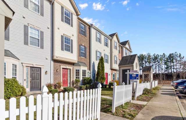 1957 CAMELIA COURT Gallery 4