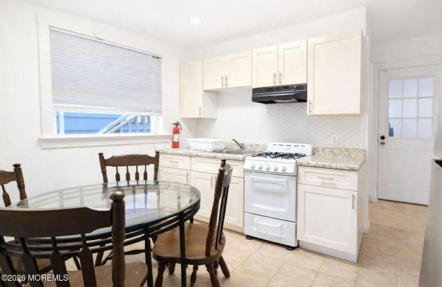 13 Decatur Avenue photos photos