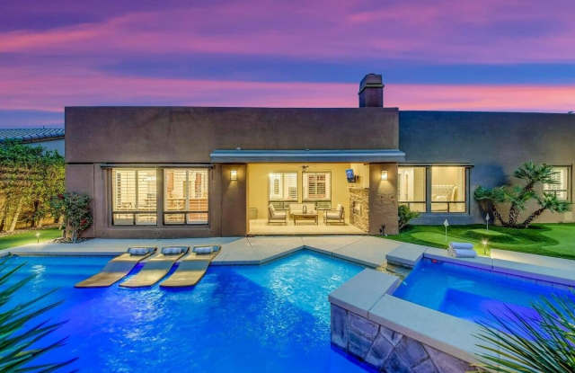 48749 Renewal Street photos photos