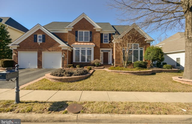 8760 BITTERROOT COURT - 8760 Bitterroot Court, Laurel Hill, VA 22079