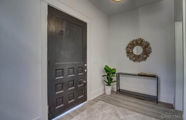 871 Hutchins Avenue Gallery 4