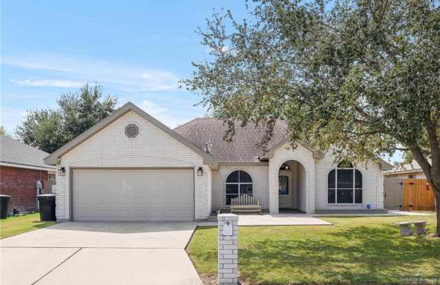 2613 Umbrellabird Avenue - 2613 Umbrellabird Avenue, McAllen, TX 78504