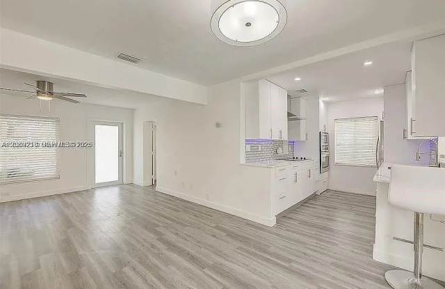 638 Southwest 5th Avenue Gallery 3
