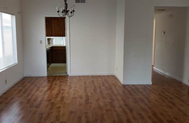 406 Santander Dr Gallery 4
