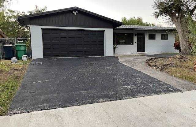 11412 SW 113th Pl - 11412 Southwest 113th Place, Kendall, FL 33176