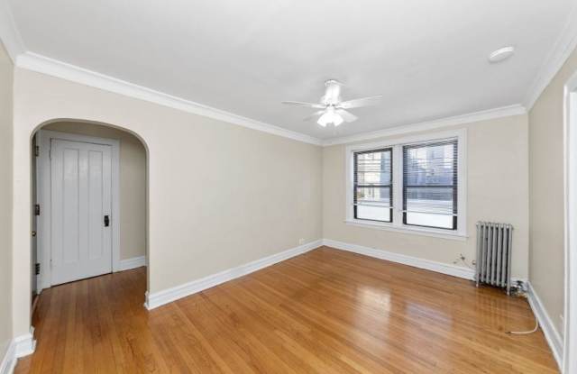 1717 W North Shore, Gallery 2