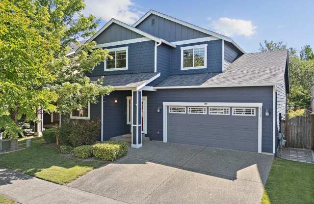 Beautiful 4 Bedroom Lacey Home with Formal Dining, Bonus Landing & Fully Fenced Yard! - 6736 Bailey Street Southeast, Lacey, WA 98513