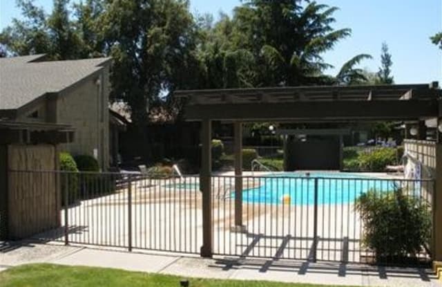 1313 Floyd photos photos