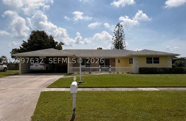 2917 SE SAN JERONIMO RD Gallery 1