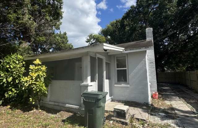 1138 Olive St photos photos