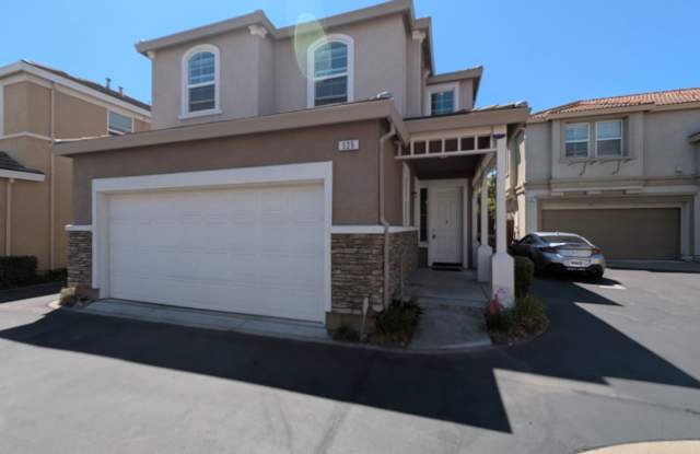 Well-Appointed Fairfield 3/2.5 Home with Excellent Location + Price photos photos
