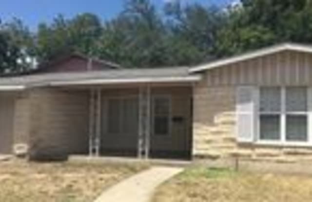 57  Ewing Pl - 57 Ewing Place, San Antonio, TX 78201