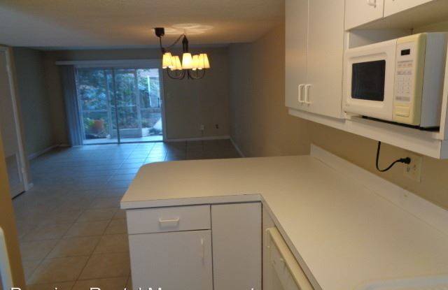 332 Cherrywood Gardens Dr Gallery 4