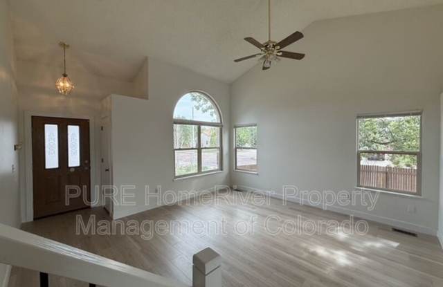 1285 Grass Valley Dr Gallery 4