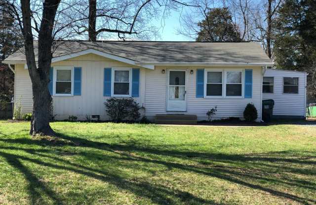 104 LARK Lane photos photos