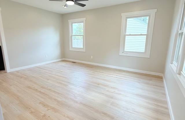 Freshly Updated 2 Bedroom Home with Finished Basement Gallery 3