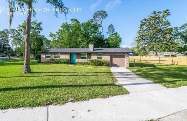 5154 Broken Arrow Dr - 5154 Broken Arrow Drive North, Jacksonville, FL 32244