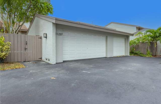 11237 SW 112th St photos photos
