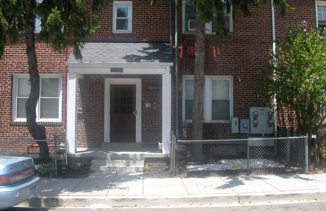 5826 Colorado Ave NW - 3 photos photos