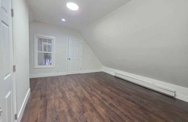 8 Marley Place Gallery 2