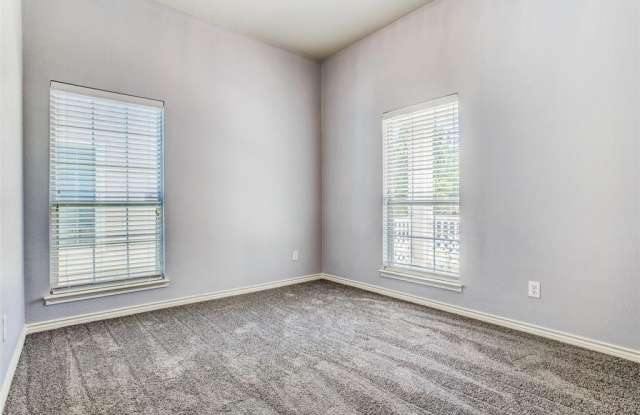 1725 Mercer Way Gallery 3