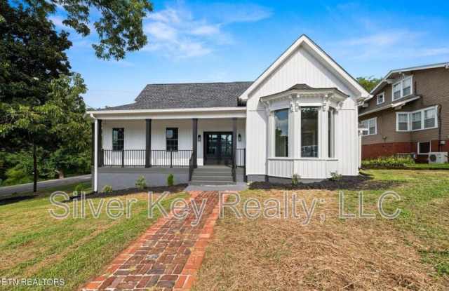 303 May Street - 303 May Street, Sweetwater, TN 37874