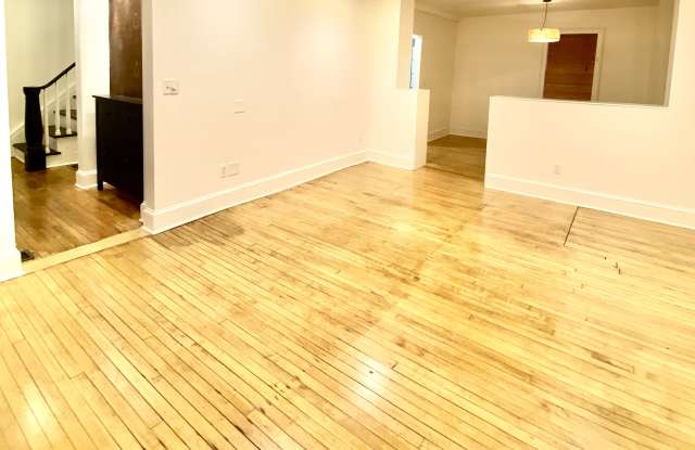 4002 Chatham Street Gallery 3