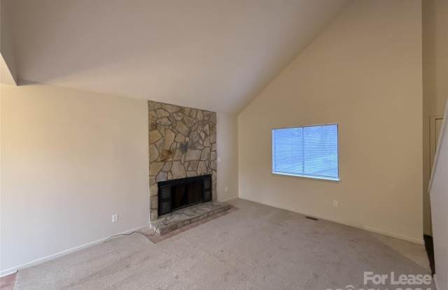 4005 Larkspur Lane Gallery 2