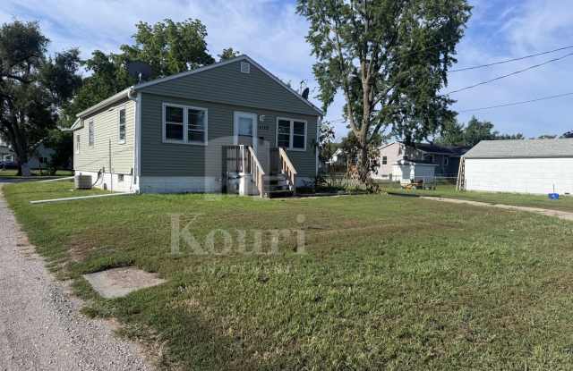 Spacious 3 Bedroom Home in South Council Bluffs! photos photos