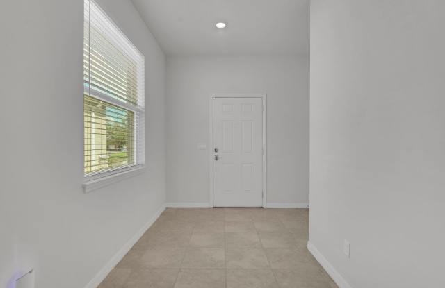 5160 Chickadee Street Gallery 4