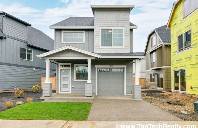 Beautiful Modern 4 Bedroom | 2.5 Bathroom | Single Family Home | Near Quatama Station! Gallery 1