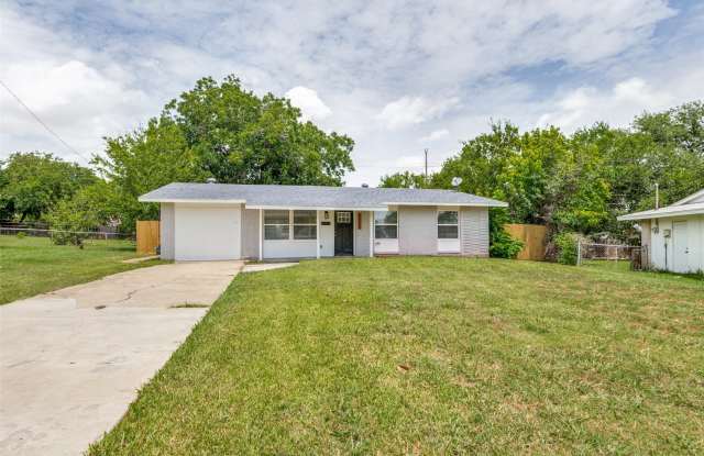 3221 Ridgeview Circle Gallery 1
